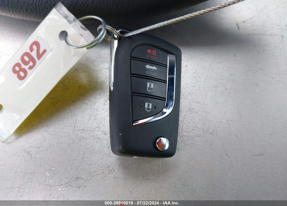 2024 TOYOTA COROLLA LE VIN: 5YFB4MDE2RP189019