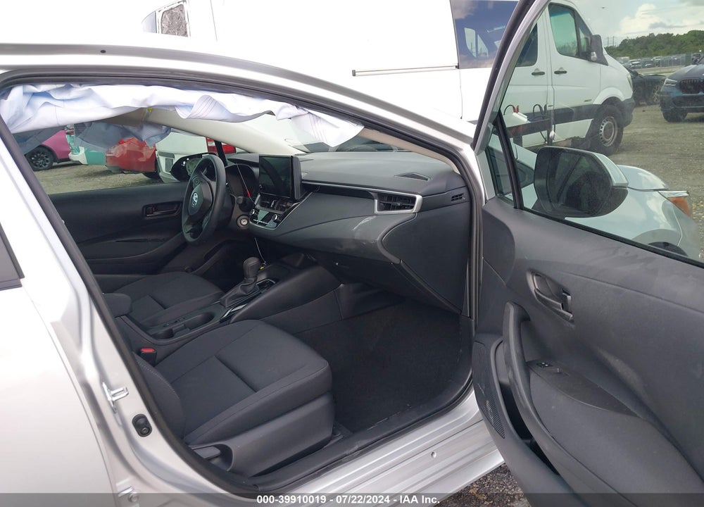 2024 TOYOTA COROLLA LE VIN: 5YFB4MDE2RP189019