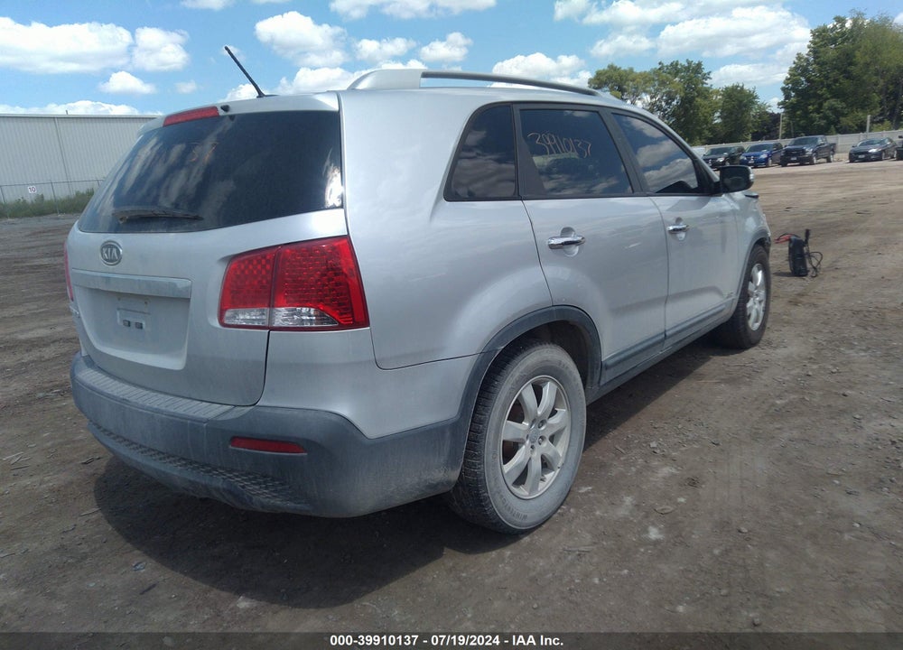 2012 KIA SORENTO LX V6 VIN: 5XYKTDA27CG255461