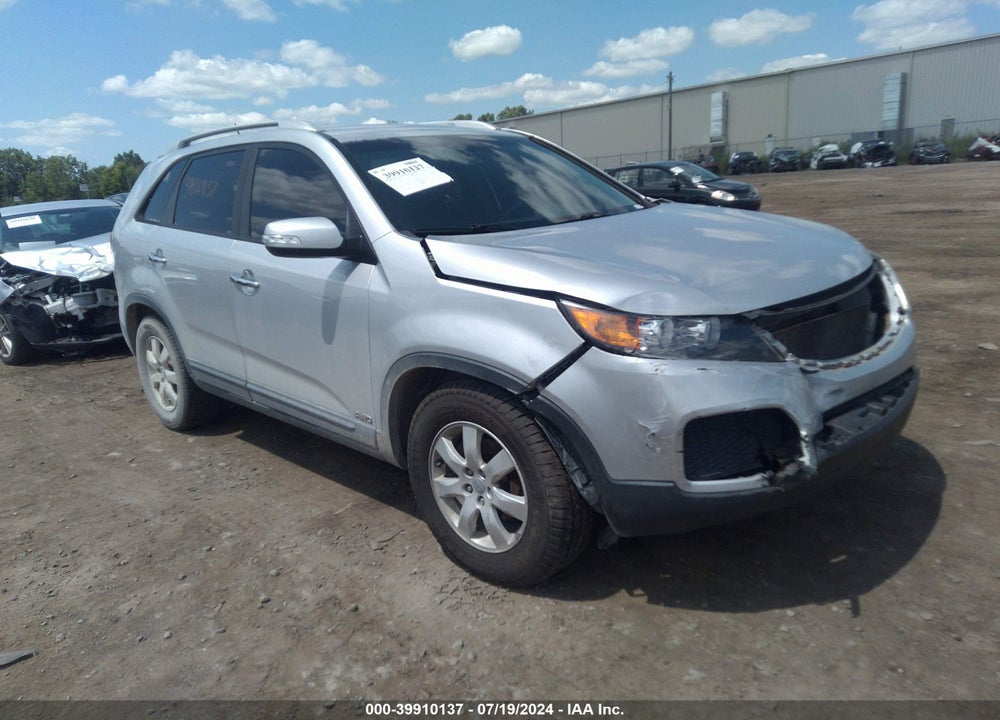 2012 KIA SORENTO LX V6 VIN: 5XYKTDA27CG255461
