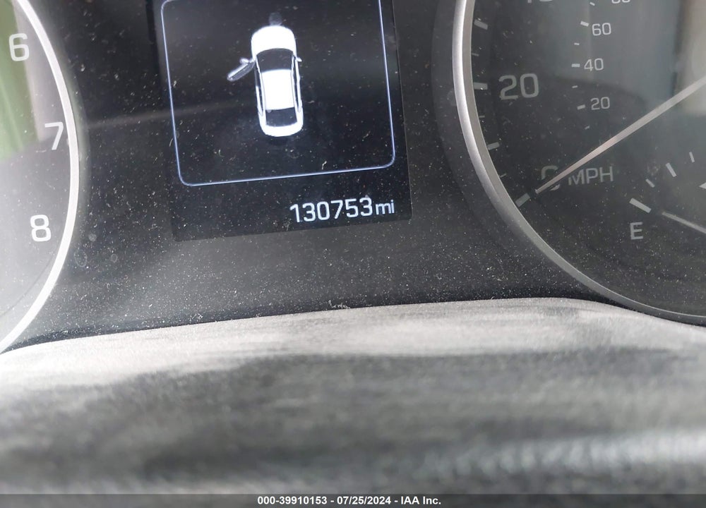 2018 HYUNDAI ELANTRA VIN: 5NPD84LF7JH385868