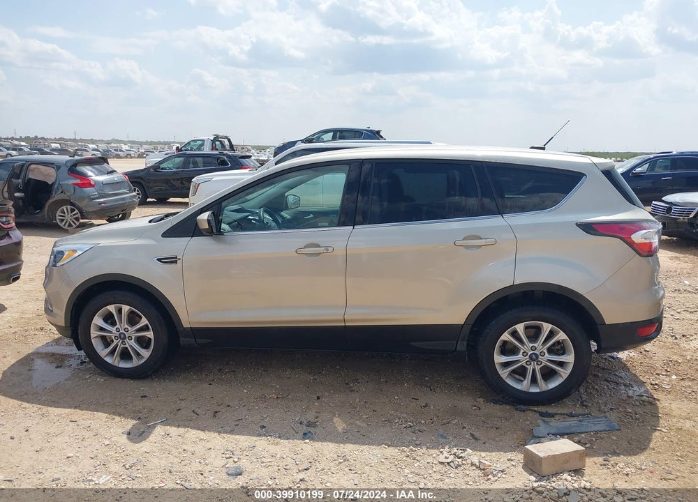2017 FORD ESCAPE SE VIN: 1FMCU0GD2HUB01955