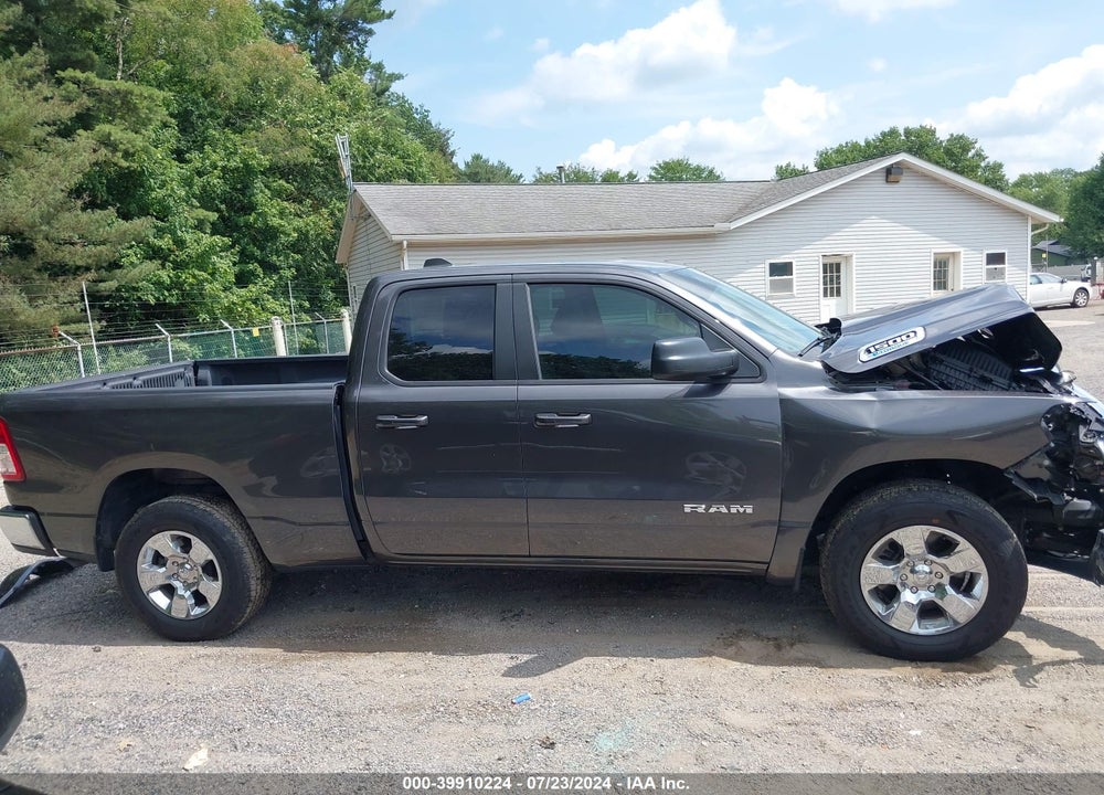 2021 RAM 1500 BIG HORN QUAD CAB 4X4 6'4 BOX VIN: 1C6RRFBG5MN700039