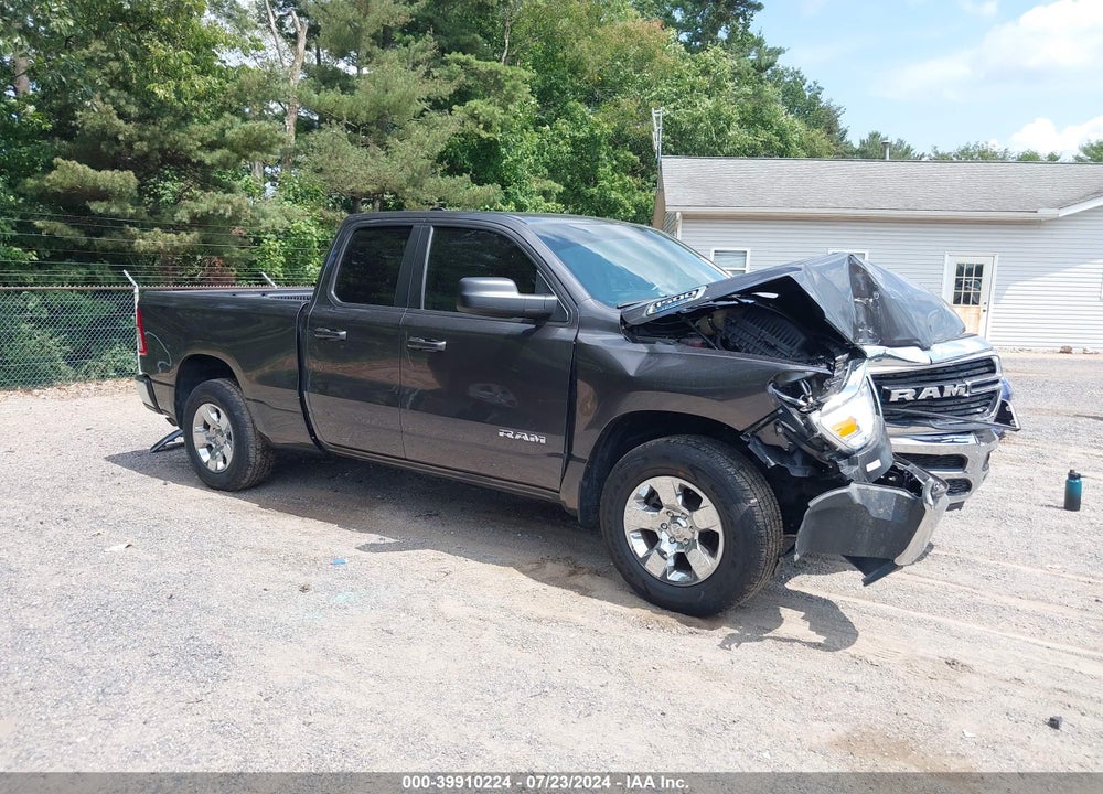 2021 RAM 1500 BIG HORN QUAD CAB 4X4 6'4 BOX VIN: 1C6RRFBG5MN700039
