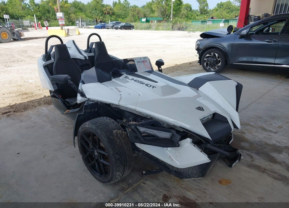 2021 POLARIS SLINGSHOT S VIN: 57XAASHD7M8147385