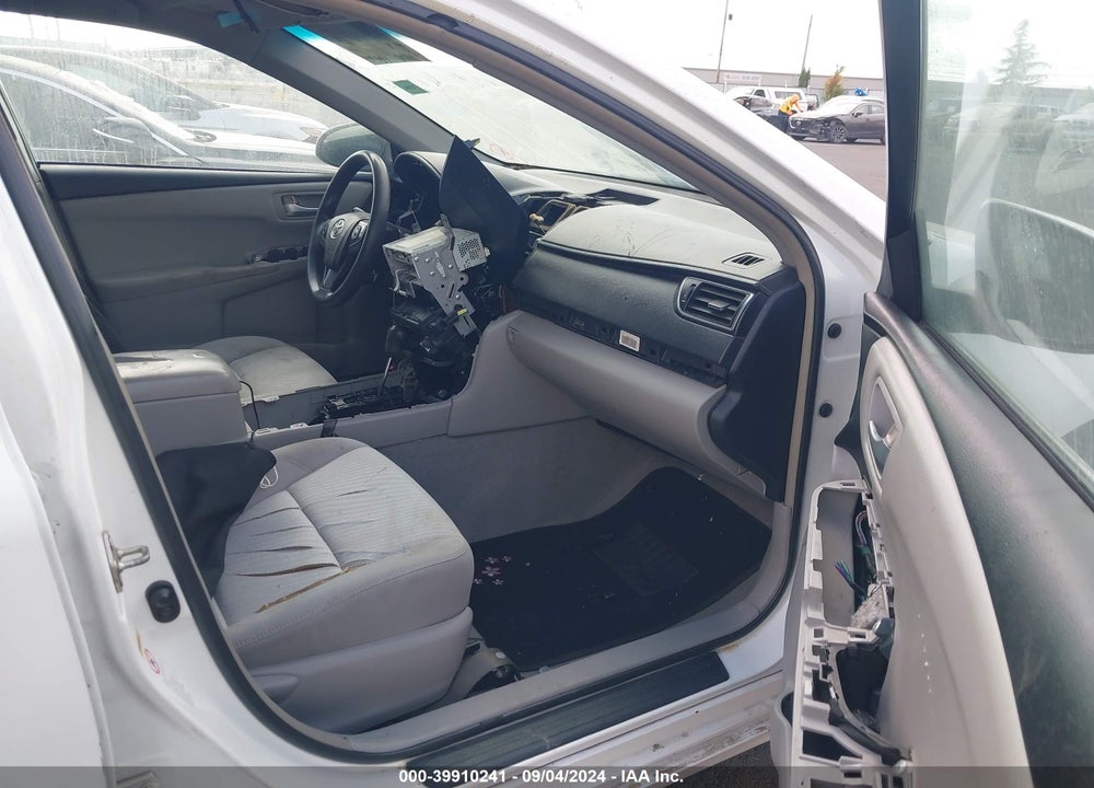 2016 TOYOTA CAMRY VIN: 4T4BF1FK4GR549386