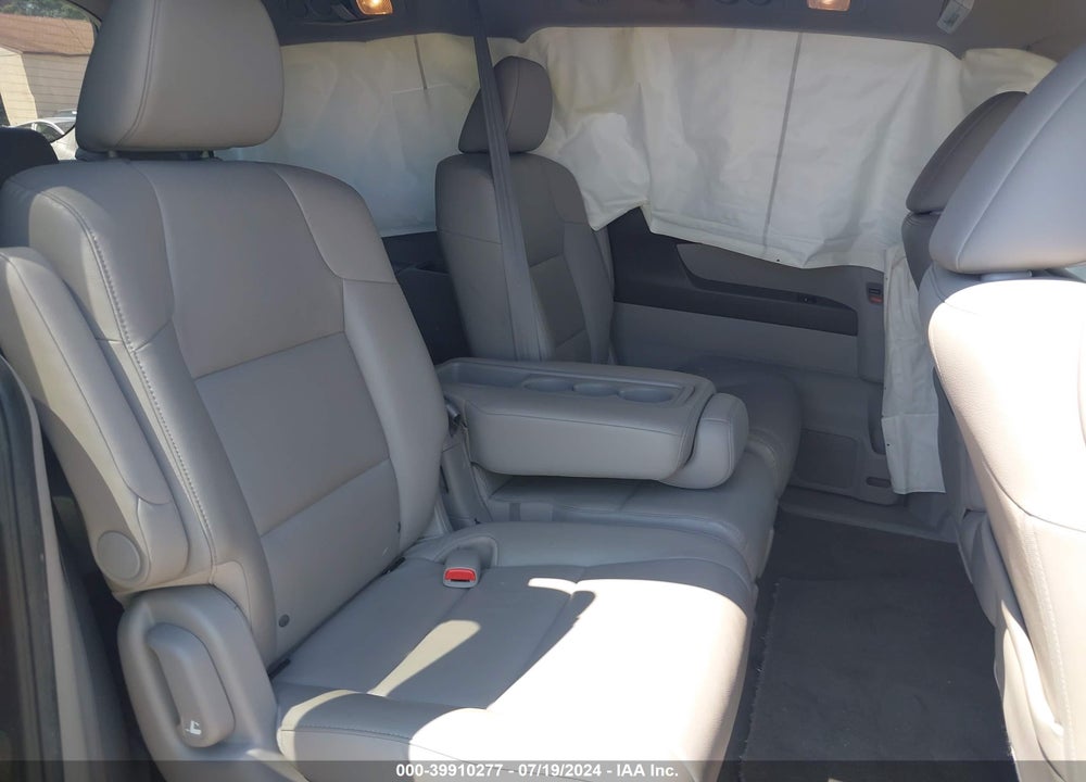 2015 HONDA ODYSSEY EX-L VIN: 5FNRL5H62FB027392