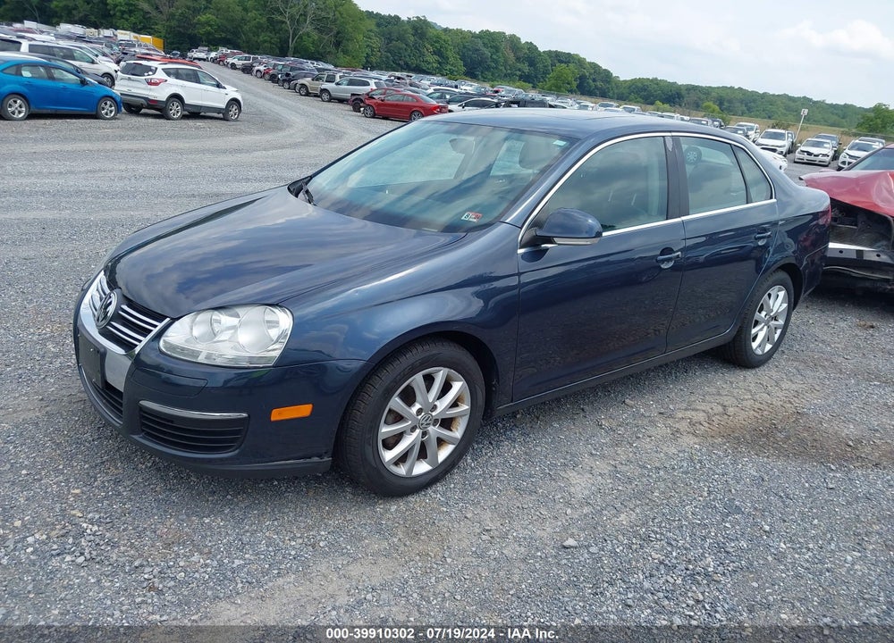 2010 VOLKSWAGEN JETTA SE VIN: 3VWRX7AJ1AM039632