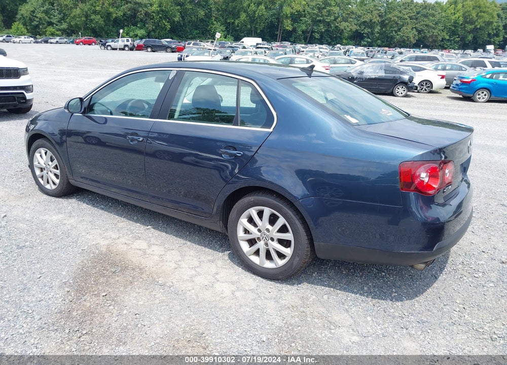 2010 VOLKSWAGEN JETTA SE VIN: 3VWRX7AJ1AM039632