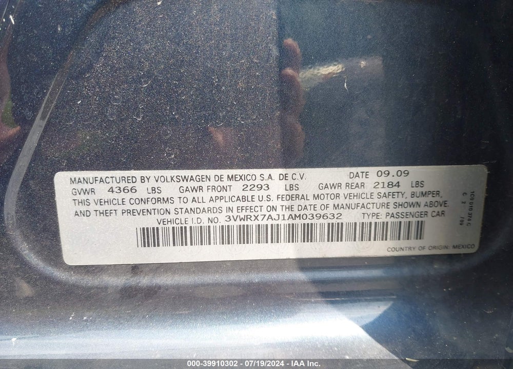 2010 VOLKSWAGEN JETTA SE VIN: 3VWRX7AJ1AM039632