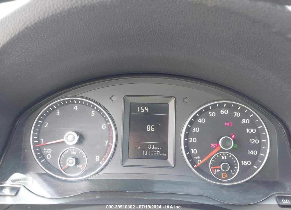 2010 VOLKSWAGEN JETTA SE VIN: 3VWRX7AJ1AM039632