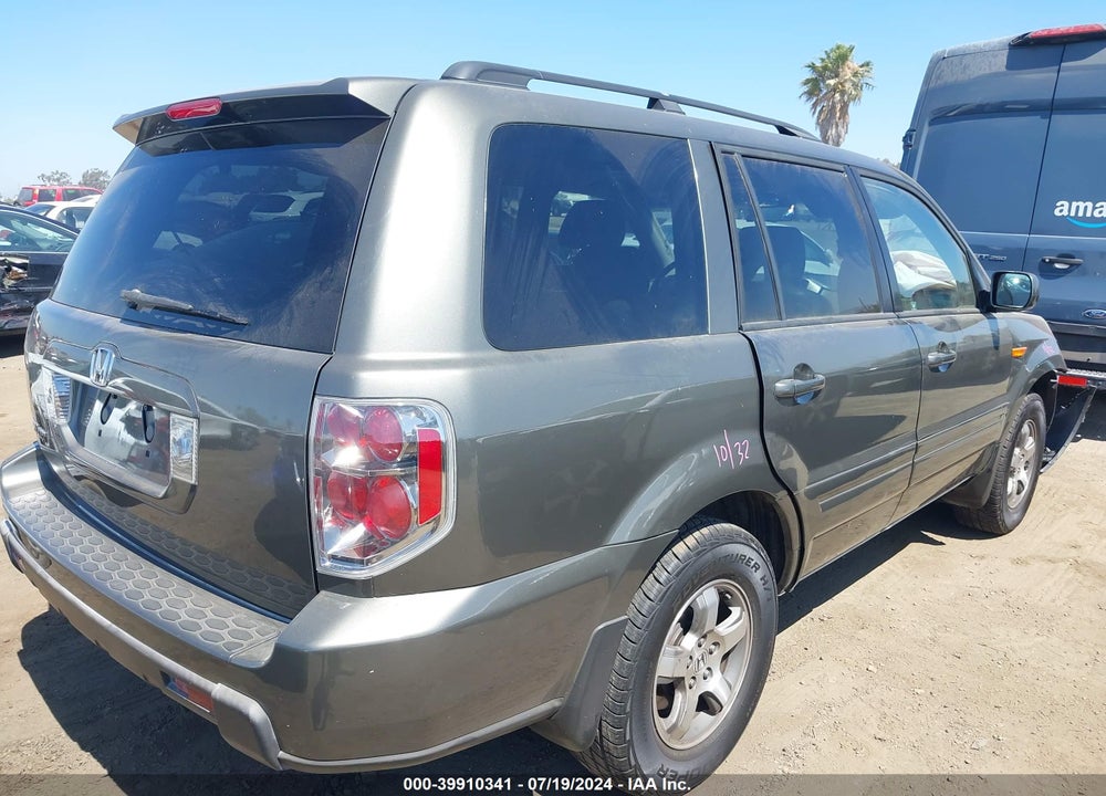 2006 HONDA PILOT EX-L VIN: 5FNYF28626B043416