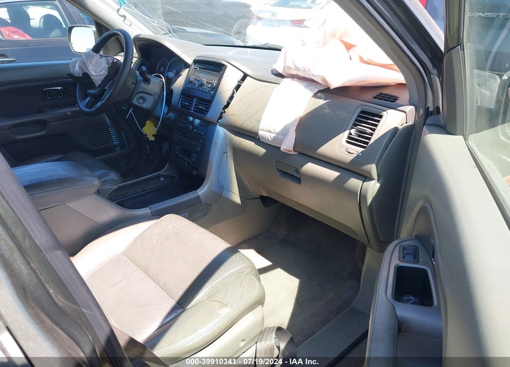 2006 HONDA PILOT EX-L VIN: 5FNYF28626B043416