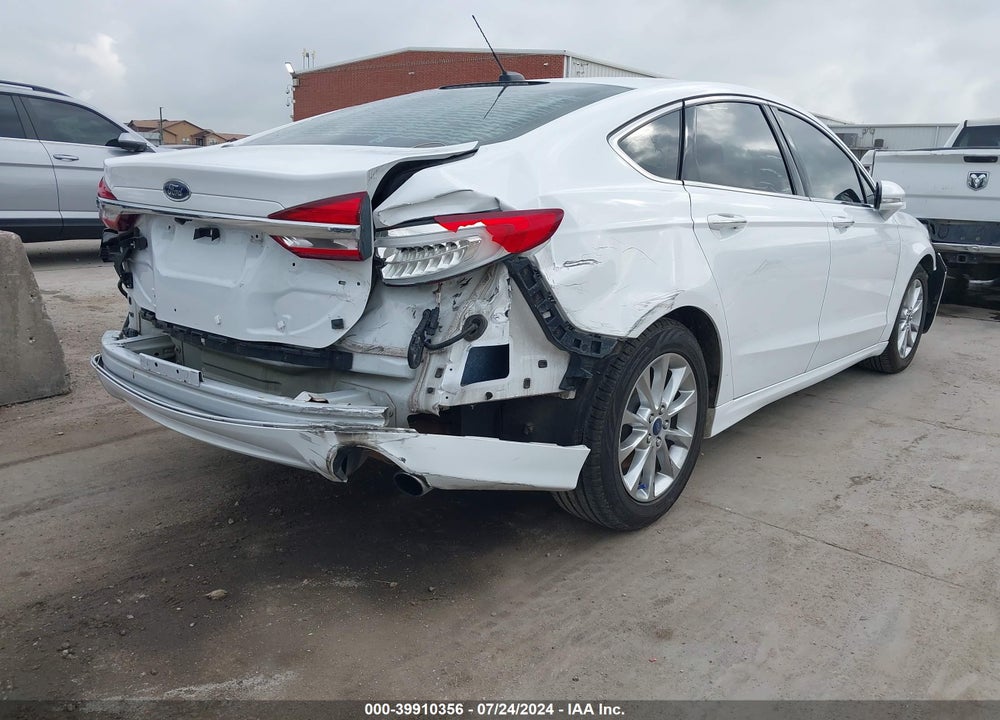 2017 FORD FUSION SE VIN: 3FA6P0HD1HR132859
