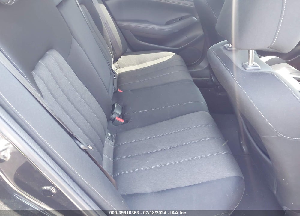 2018 MAZDA 6 SPORT VIN: JM1GL1UMXJ1320009