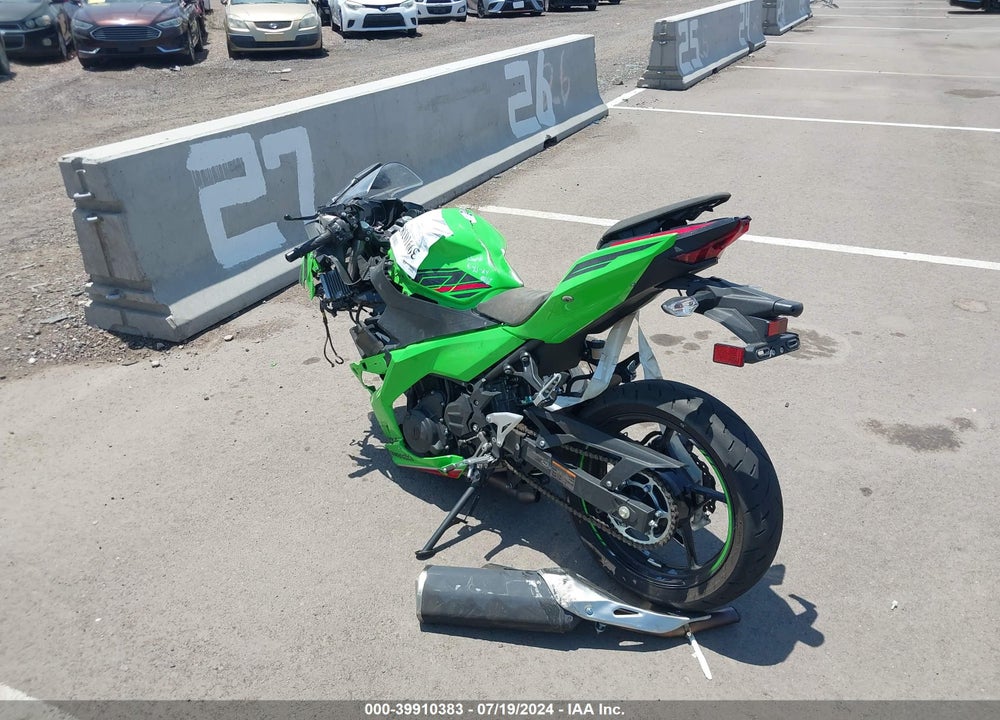 2023 KAWASAKI EX400 VIN: JKAEXKG13PDAR8050