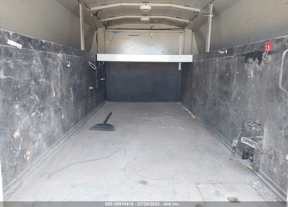 2016 FORD E-350 CUTAWAY VIN: 1FDWE3FL9GDC28351