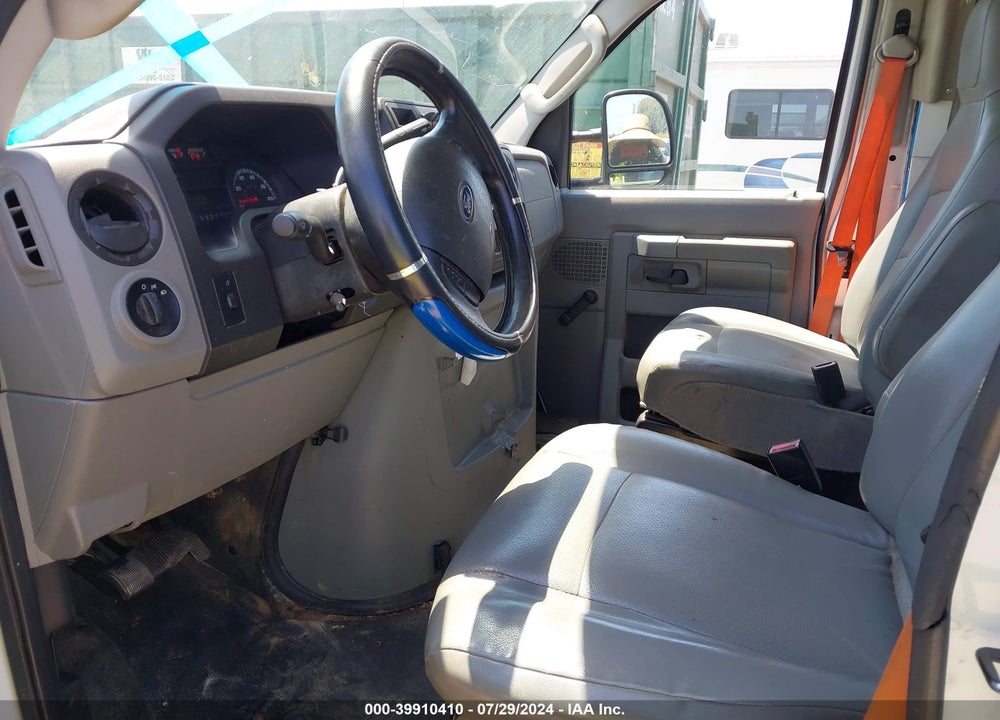 2016 FORD E-350 CUTAWAY VIN: 1FDWE3FL9GDC28351