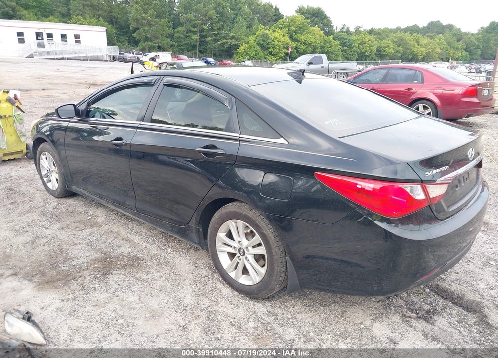 2013 HYUNDAI SONATA VIN: 5NPEB4AC3DH682638