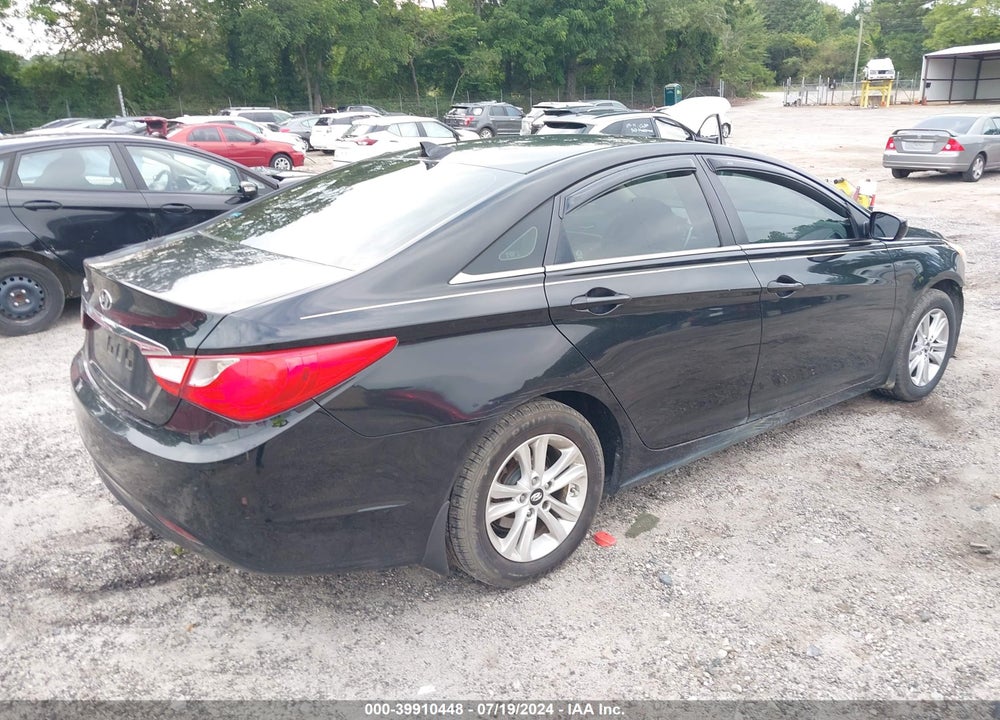 2013 HYUNDAI SONATA VIN: 5NPEB4AC3DH682638