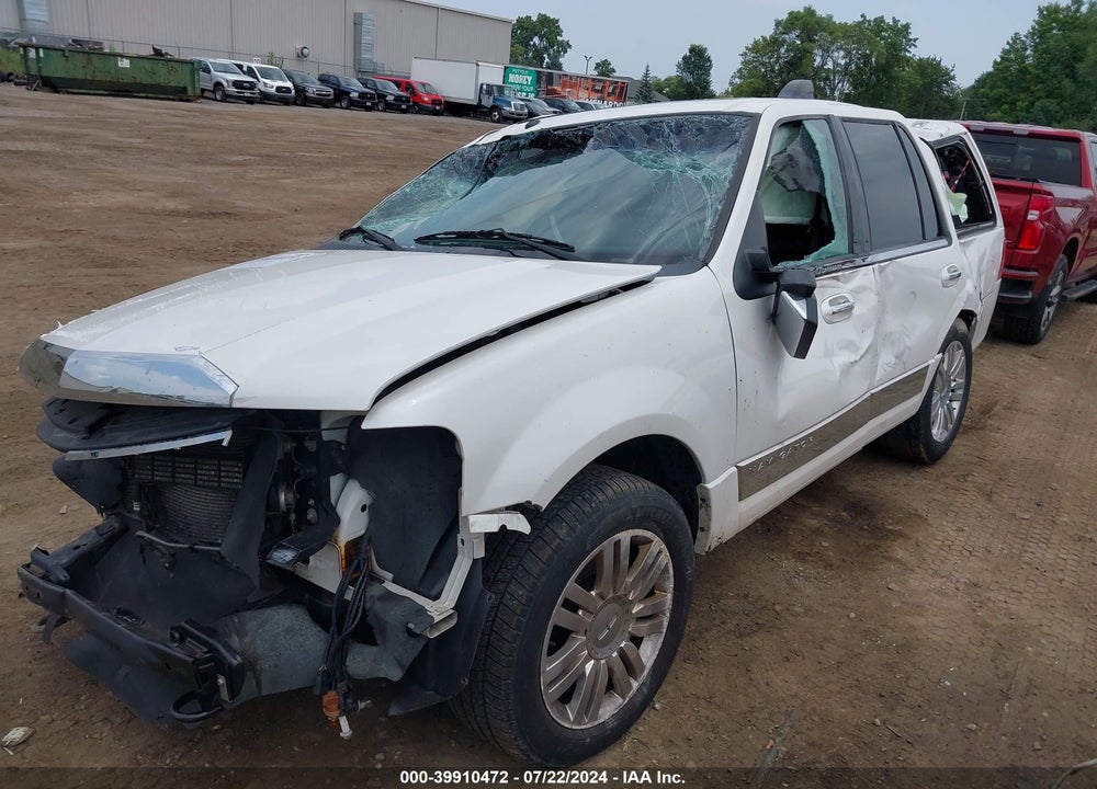 2014 LINCOLN NAVIGATOR VIN: 5LMJJ2J50EEL06772