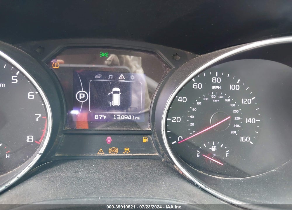 2017 KIA SEDONA LX VIN: KNDMB5C11H6254256