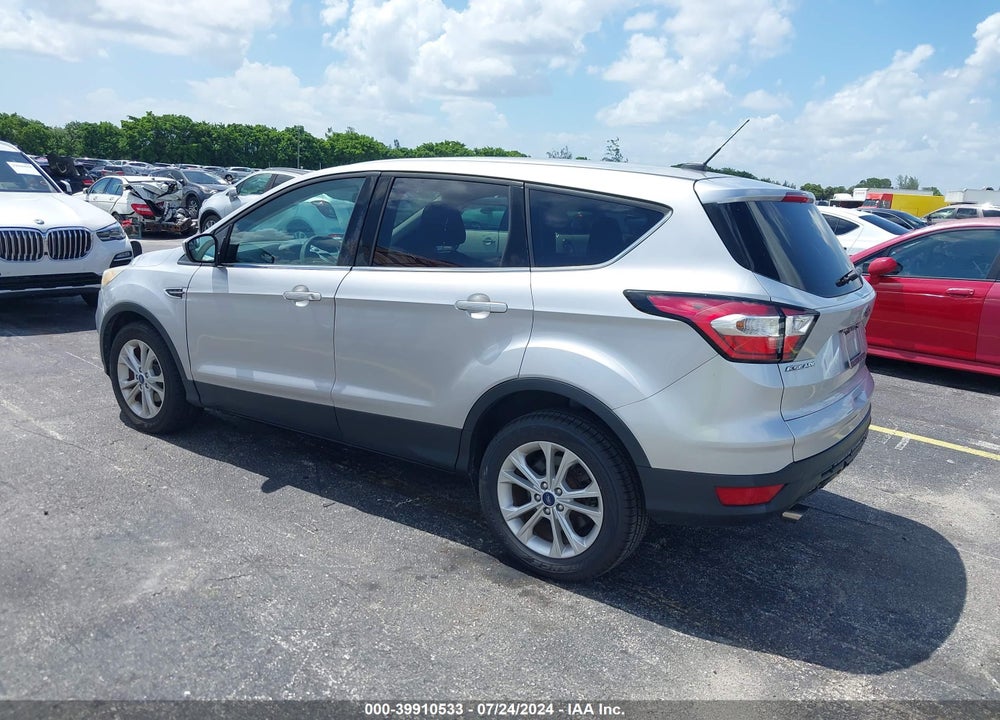 2017 FORD ESCAPE SE VIN: 1FMCU0GDXHUA19620