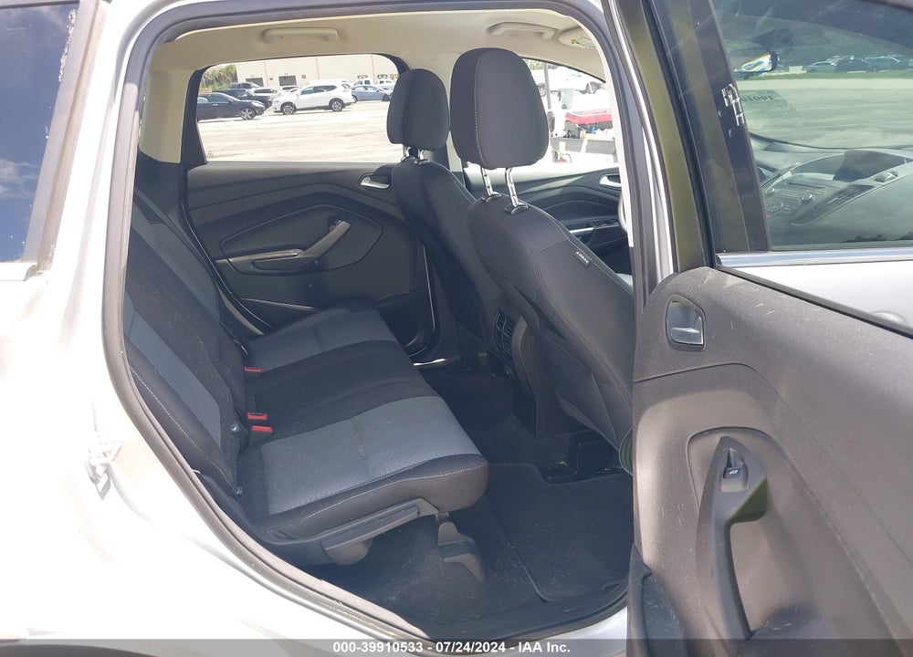 2017 FORD ESCAPE SE VIN: 1FMCU0GDXHUA19620