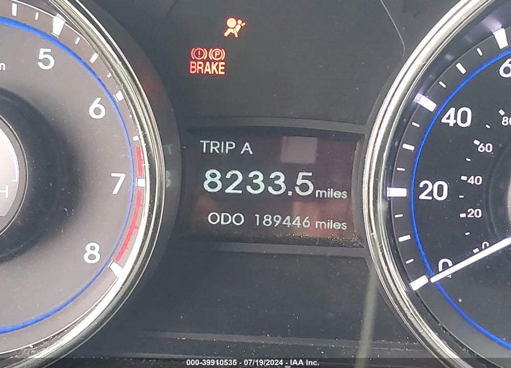 2011 HYUNDAI SONATA SE VIN: 5NPEC4AC2BH292785