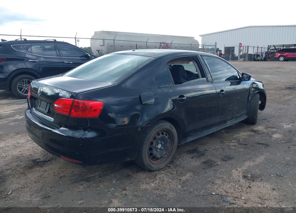 2013 VOLKSWAGEN JETTA 2.0L S VIN: 3VW2K7AJ8DM361835