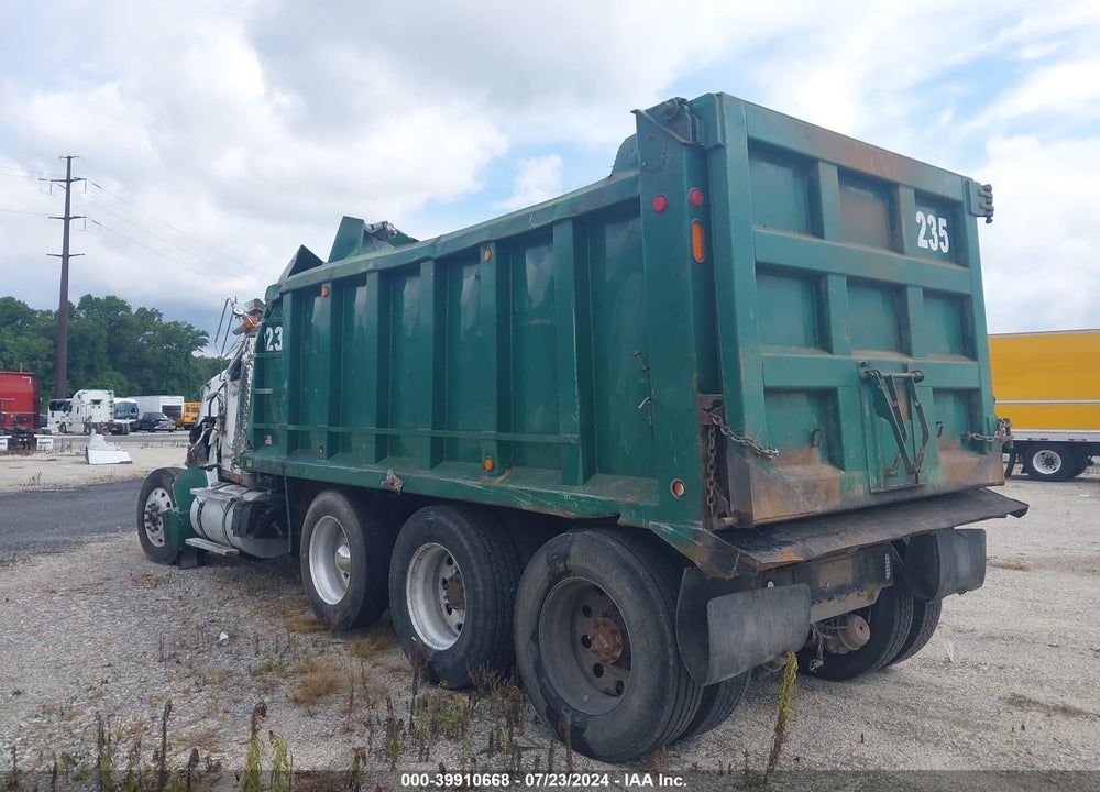 2001 KENWORTH W900 W900 VIN: 1NKWXBEX11J871846
