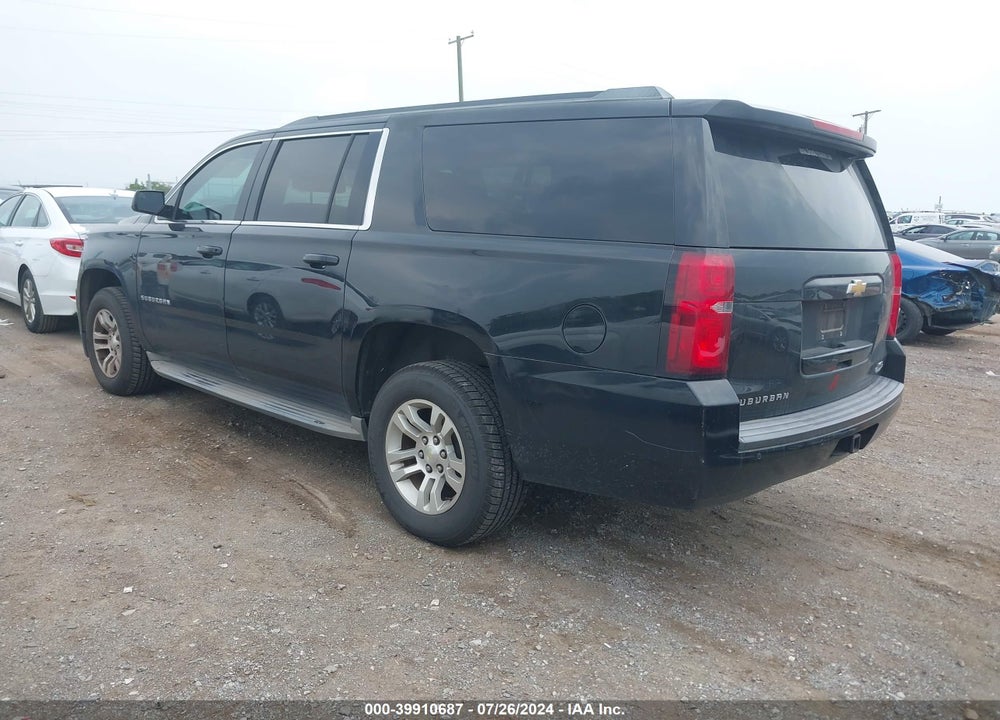 2015 CHEVROLET SUBURBAN 1500 LT VIN: 1GNSKJKC8FR275532