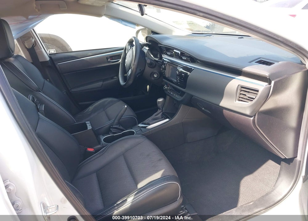 2016 TOYOTA COROLLA VIN: 5YFBURHE1GP530270