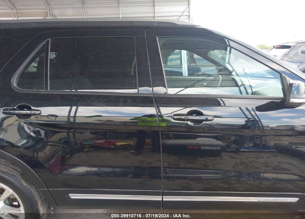 2018 FORD EXPLORER XLT VIN: 1FM5K7D86JGC92959
