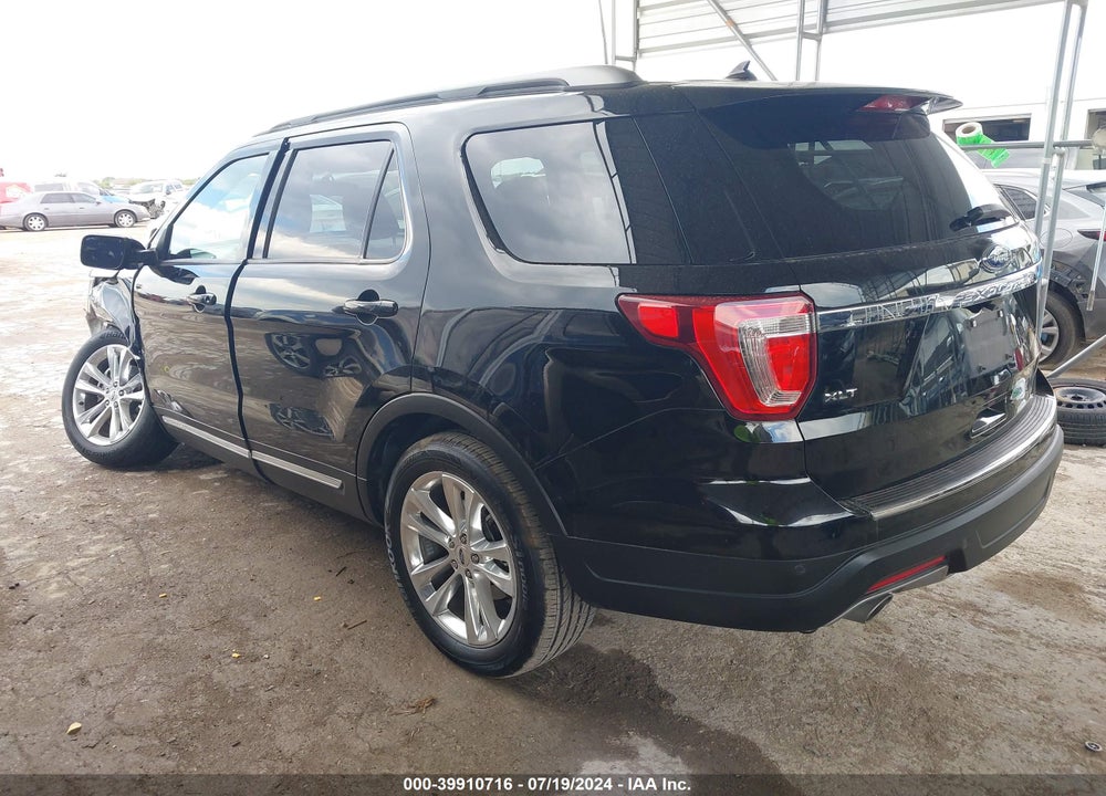 2018 FORD EXPLORER XLT VIN: 1FM5K7D86JGC92959