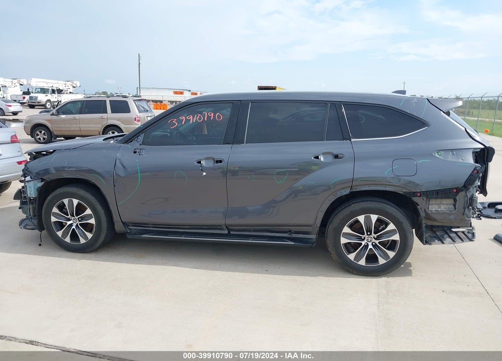 2020 TOYOTA HIGHLANDER XLE VIN: 5TDGZRAH5LS006455