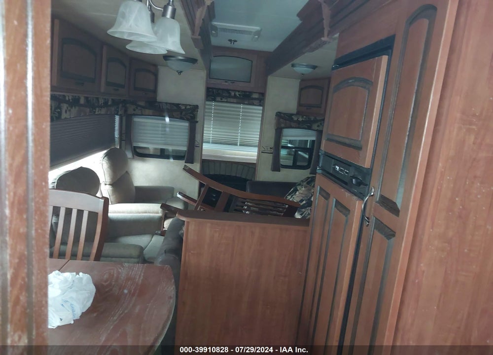 2011 5TH WHEEL JAYCO EAGLE  TRAVEL TRAILER VIN: 1UJCJ0BU0B1LM0191