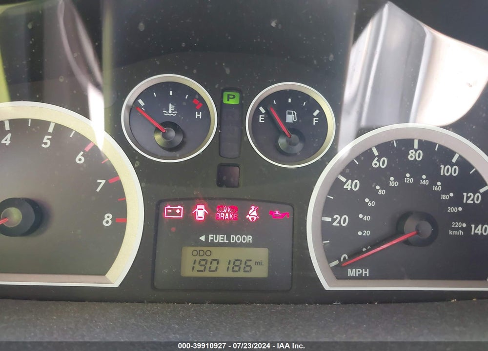 2005 HYUNDAI SANTA FE GLS/LX VIN: KM8SC13E15U989211