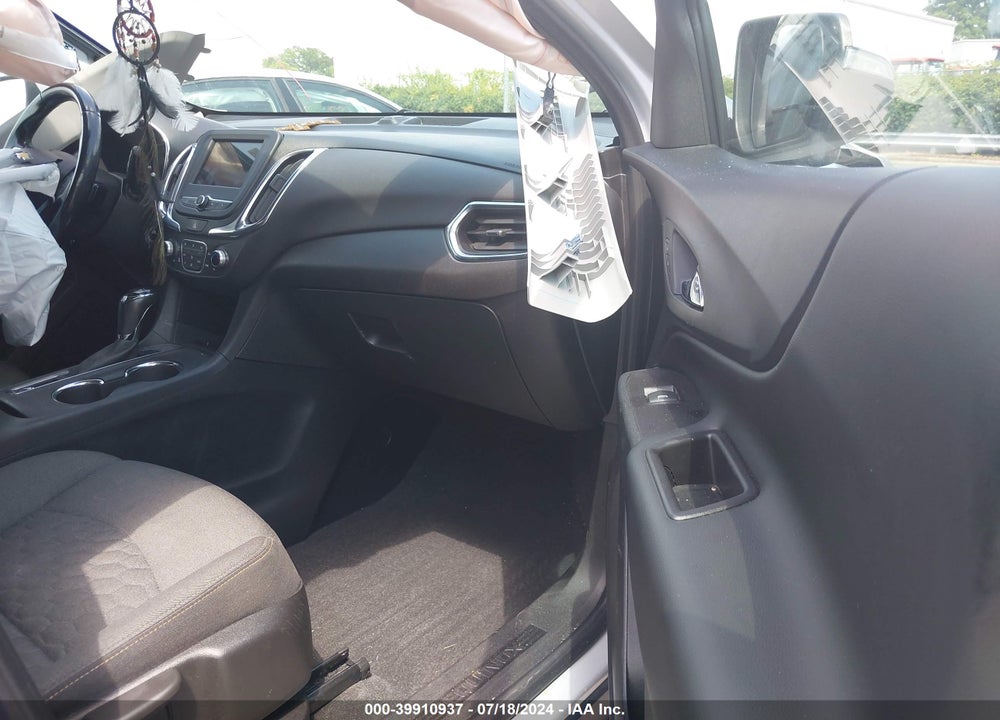 2019 CHEVROLET EQUINOX LT VIN: 2GNAXKEVXK6170805