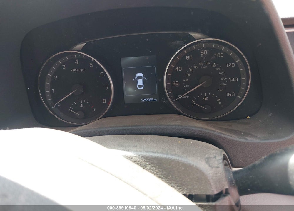 2018 HYUNDAI ELANTRA SEL VIN: KMHD84LF5JU648697