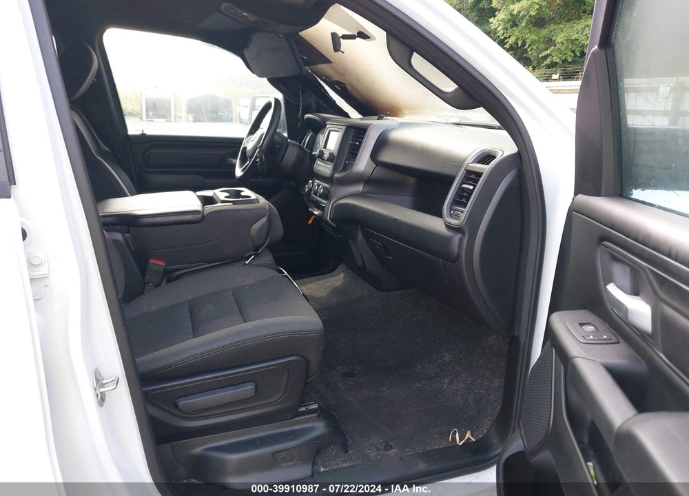 2024 RAM 1500 TRADESMAN 4X4 5'7 BOX VIN: 1C6RRFGG9RN145791