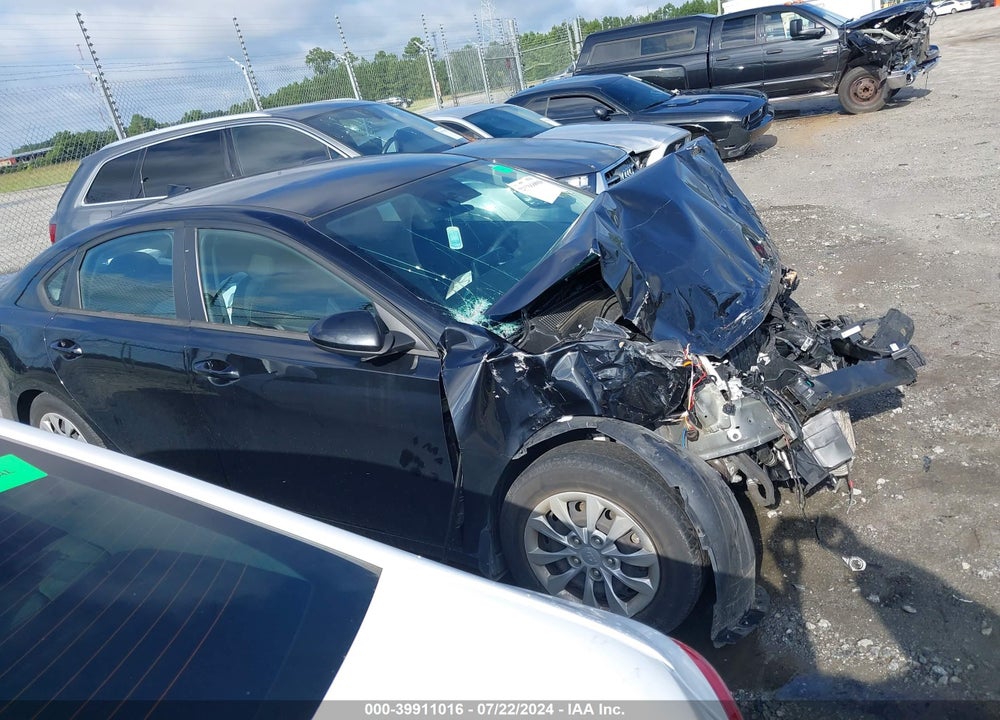 2020 KIA FORTE FE VIN: 3KPF24AD7LE185513