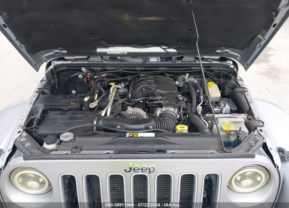 2016 JEEP WRANGLER UNLIMITED SAHARA VIN: 1C4BJWEGXGL323303