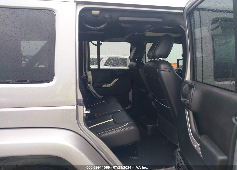2016 JEEP WRANGLER UNLIMITED SAHARA VIN: 1C4BJWEGXGL323303