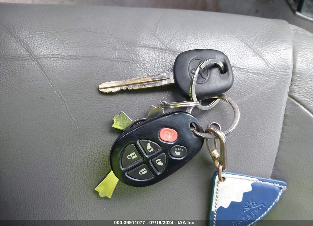 2009 TOYOTA SIENNA XLE VIN: 5TDZK22C29S242724