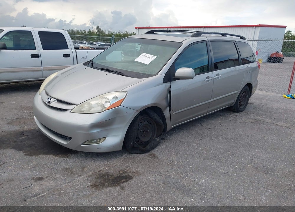2009 TOYOTA SIENNA XLE VIN: 5TDZK22C29S242724
