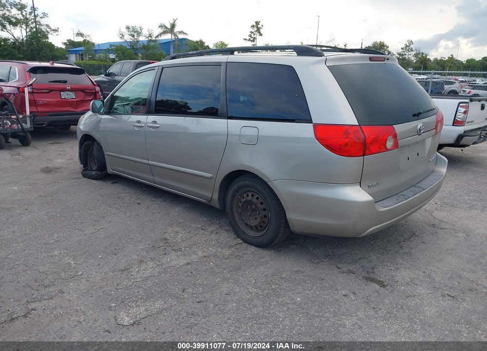 2009 TOYOTA SIENNA XLE VIN: 5TDZK22C29S242724