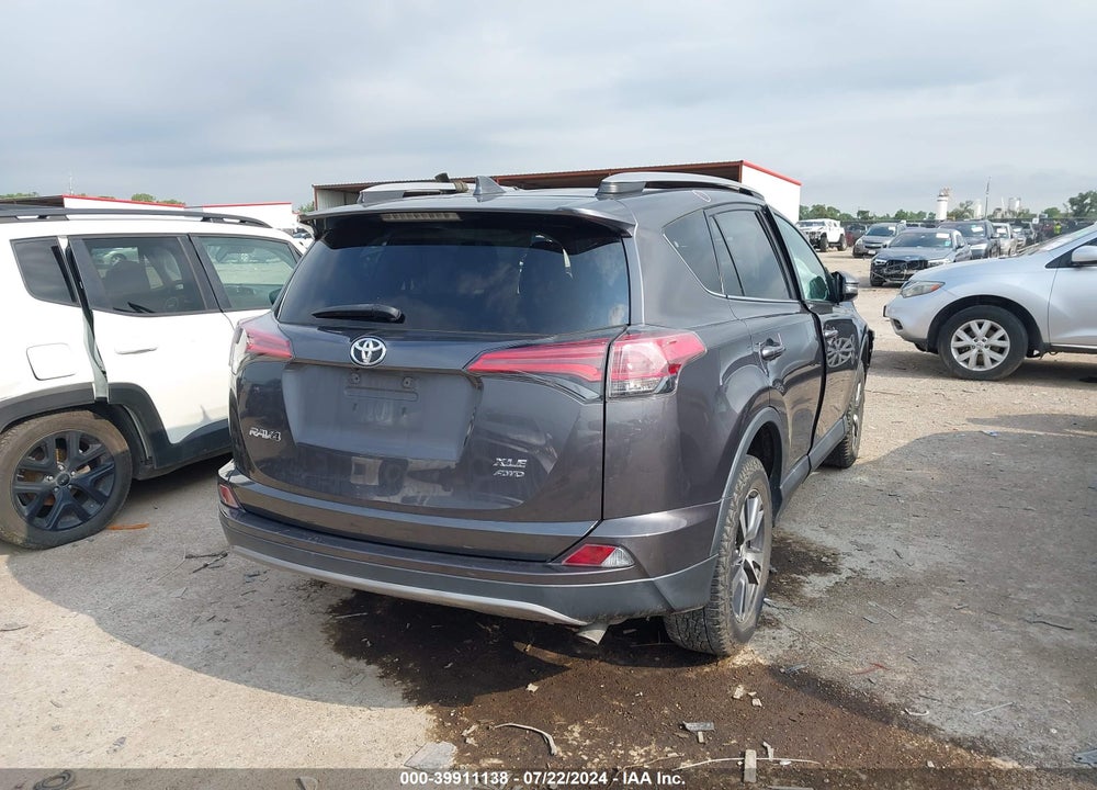 2018 TOYOTA RAV4 XLE VIN: 2T3RFREV1JW763477