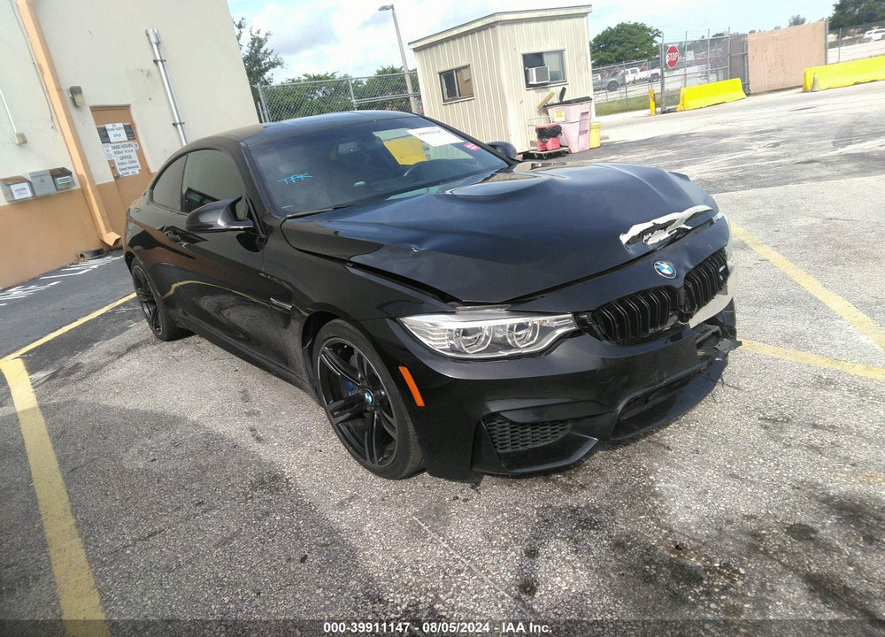 2016 BMW M4 VIN: WBS3R9C51GK338397