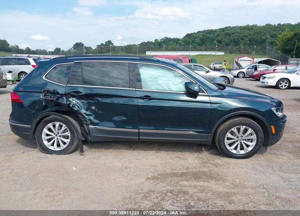 2018 VOLKSWAGEN TIGUAN 2.0T SE/2.0T SEL VIN: 3VV3B7AX5JM126186